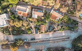 Ultava Houses